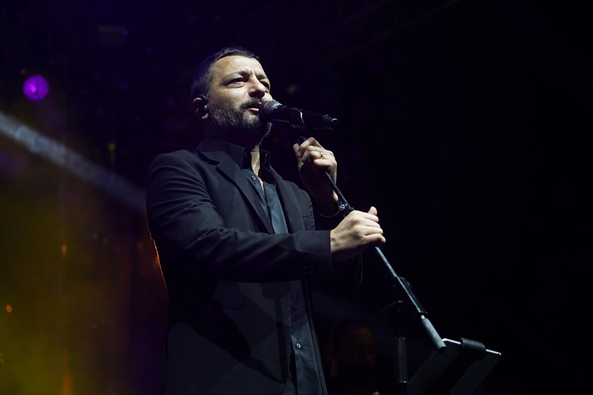 Mehmet Erdem, Kırkpınar Yağlı Güreşleri Festivali’nde sahne aldı