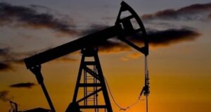 brent petrol son bes ayin en dusuk seviyesinden toparlandi D58rD79c.jpg